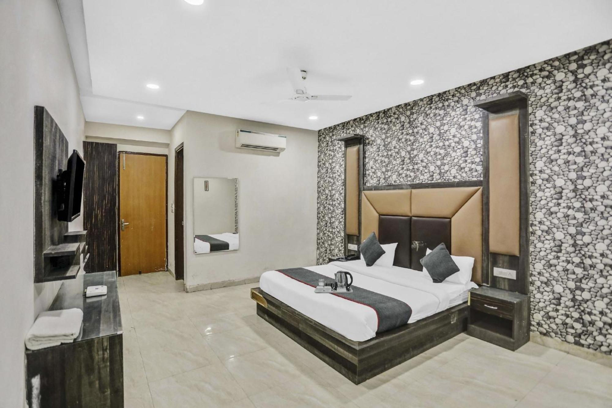 Townhouse 22956 Hotel Grand Residency Delhi  Luaran gambar