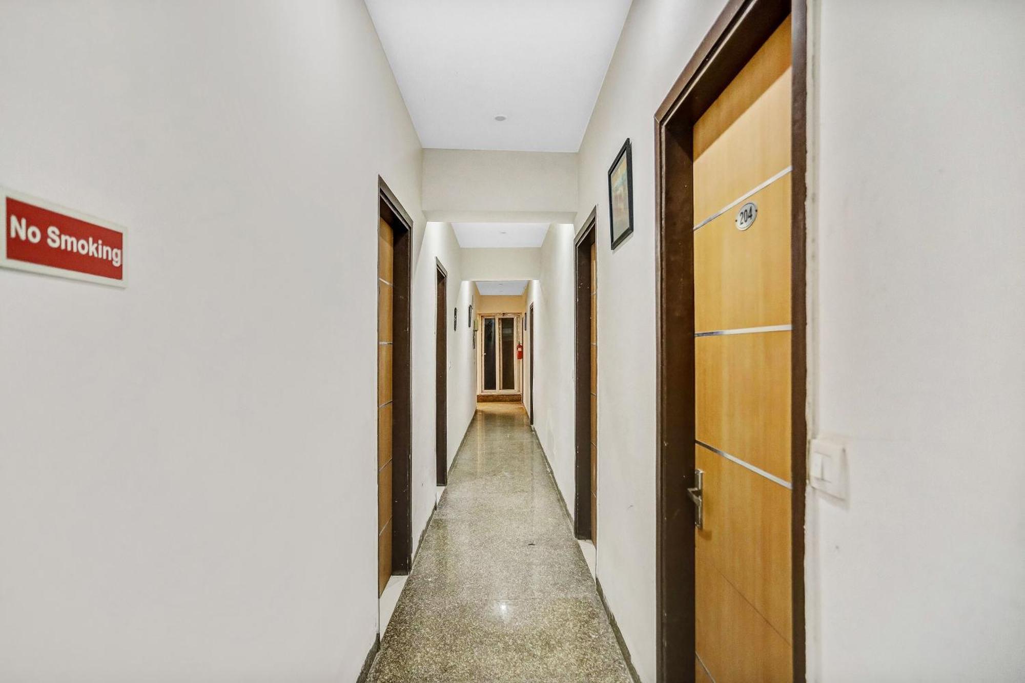 Townhouse 22956 Hotel Grand Residency Delhi  Luaran gambar