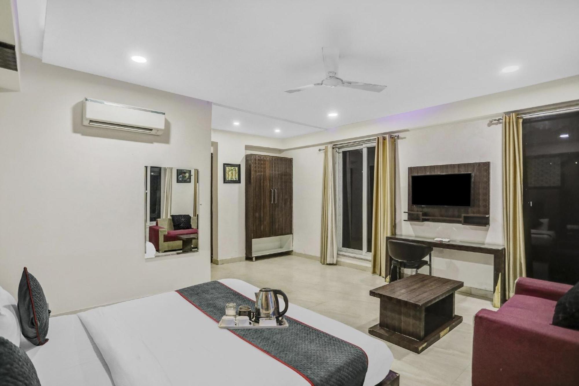 Townhouse 22956 Hotel Grand Residency Delhi  Luaran gambar